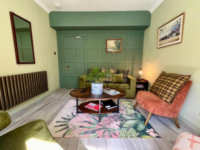 Boutique Castle View 3 Bedroom Apartment